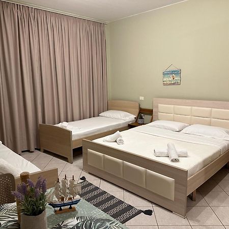 Rias Seaside Apartments Vlorë Exteriör bild