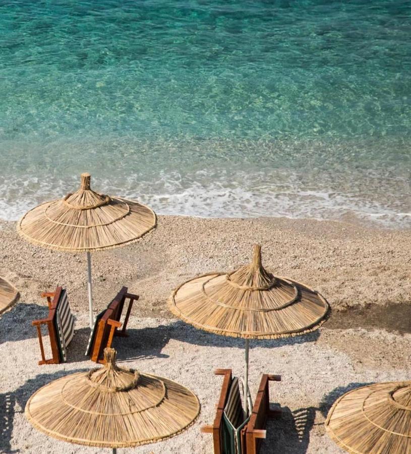 Rias Seaside Apartments Vlorë Exteriör bild