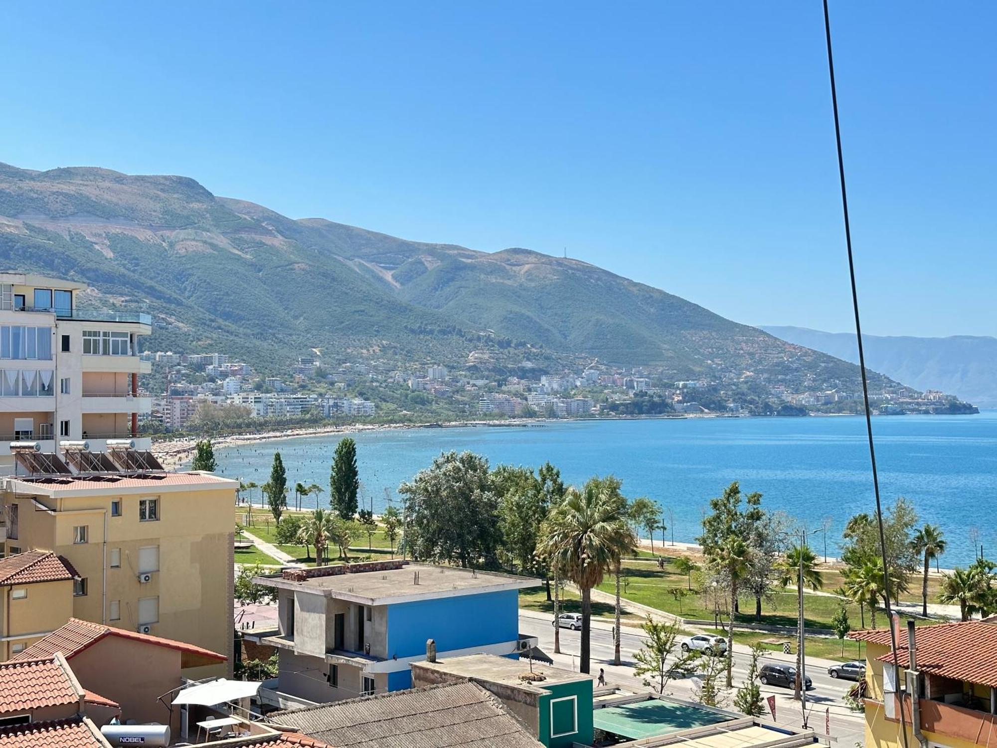 Rias Seaside Apartments Vlorë Exteriör bild