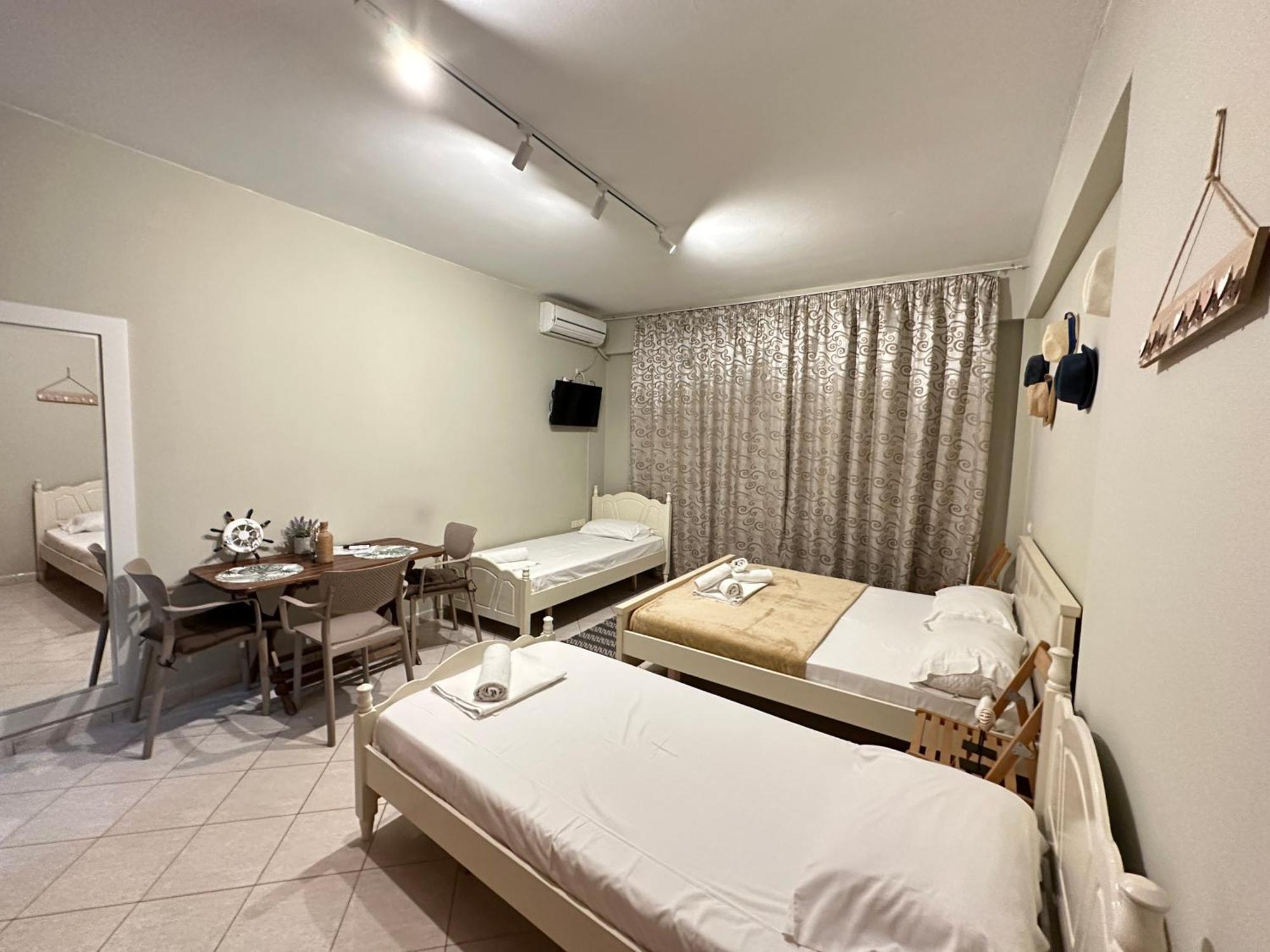 Rias Seaside Apartments Vlorë Exteriör bild