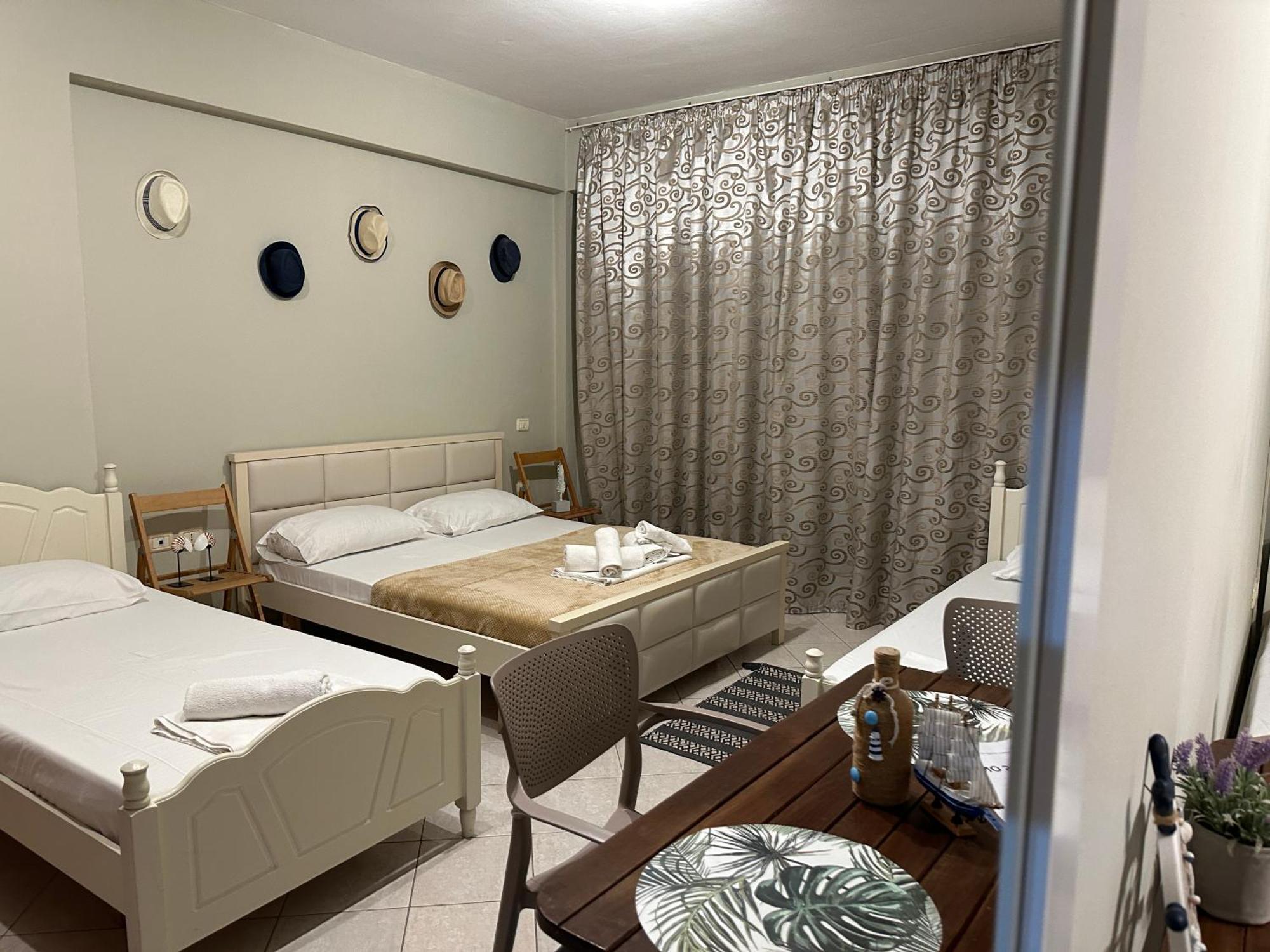 Rias Seaside Apartments Vlorë Exteriör bild